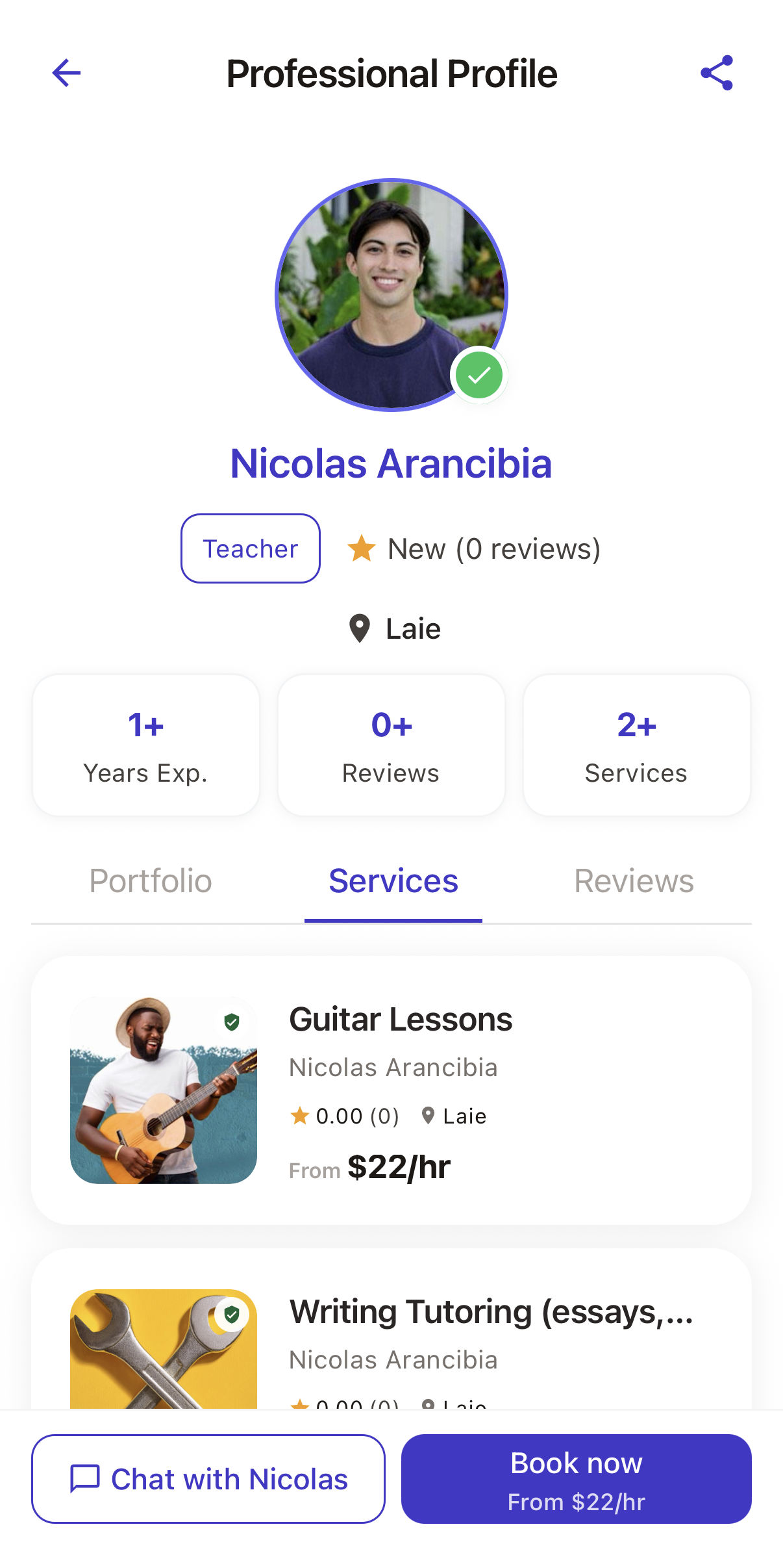 A verified FixxyApp pro profile with reviews and a Book now button